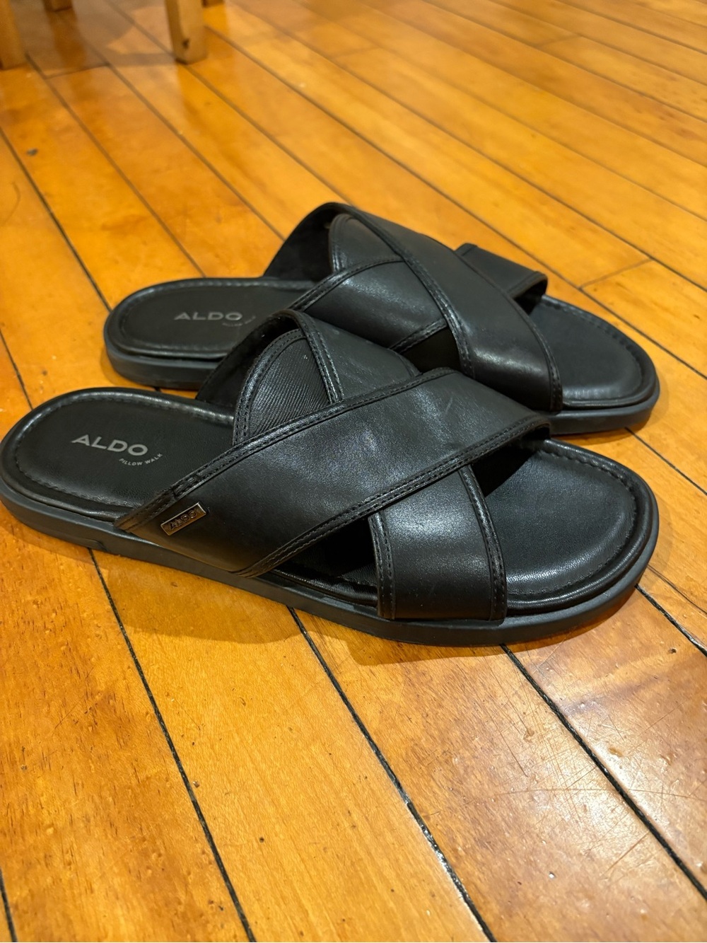 Aldo Men's Black Leather Cross-Strap Slide Sandals in men’s size 9